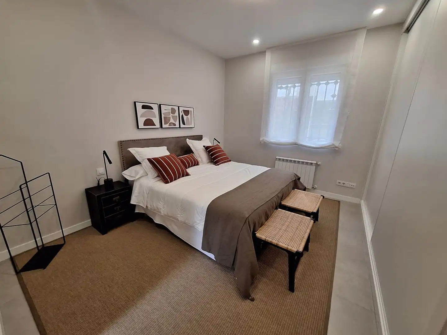 Bedroom of Flat for rent in Madrid  with Air Conditioner, Heating and Furnished