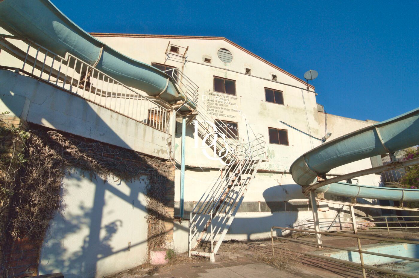 Vista exterior de Nau industrial de lloguer en Vilafranca del Penedès