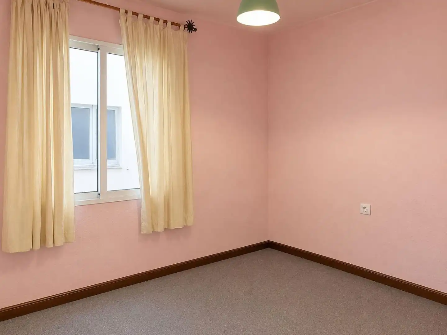 Habitación de Piso en venta en Amposta con Terraza, Trastero y Amueblado