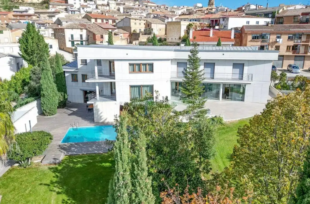 Vista exterior de Casa o chalet en venta en Arróniz con Terraza y Piscina