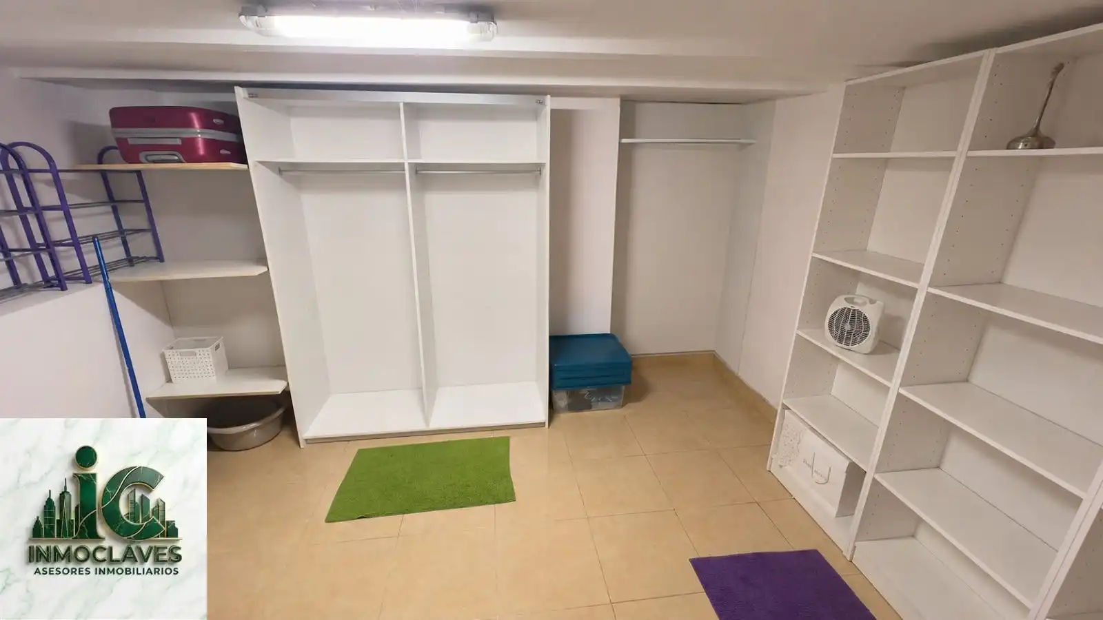 Einfamilien-Reihenhaus zum Verkauf in Algeciras mit Klimaanlage