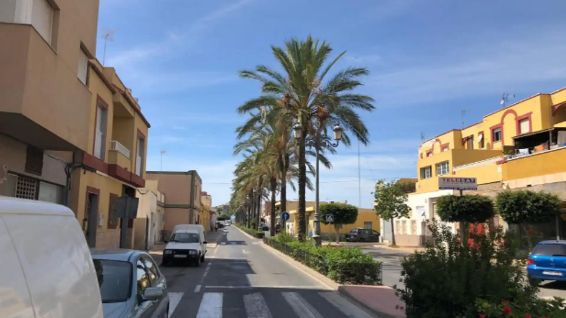 Exterior view of Premises for sale in Roquetas de Mar