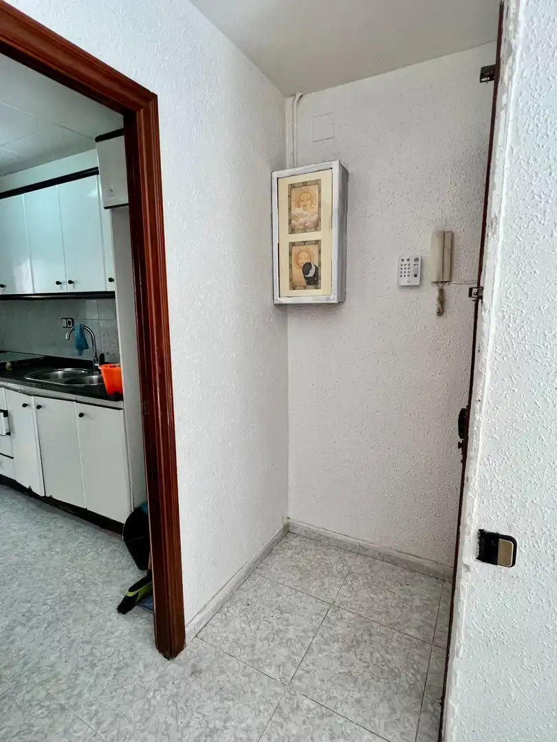 Flat for sale in Sabadell  with Heating, Furnished and Balcony