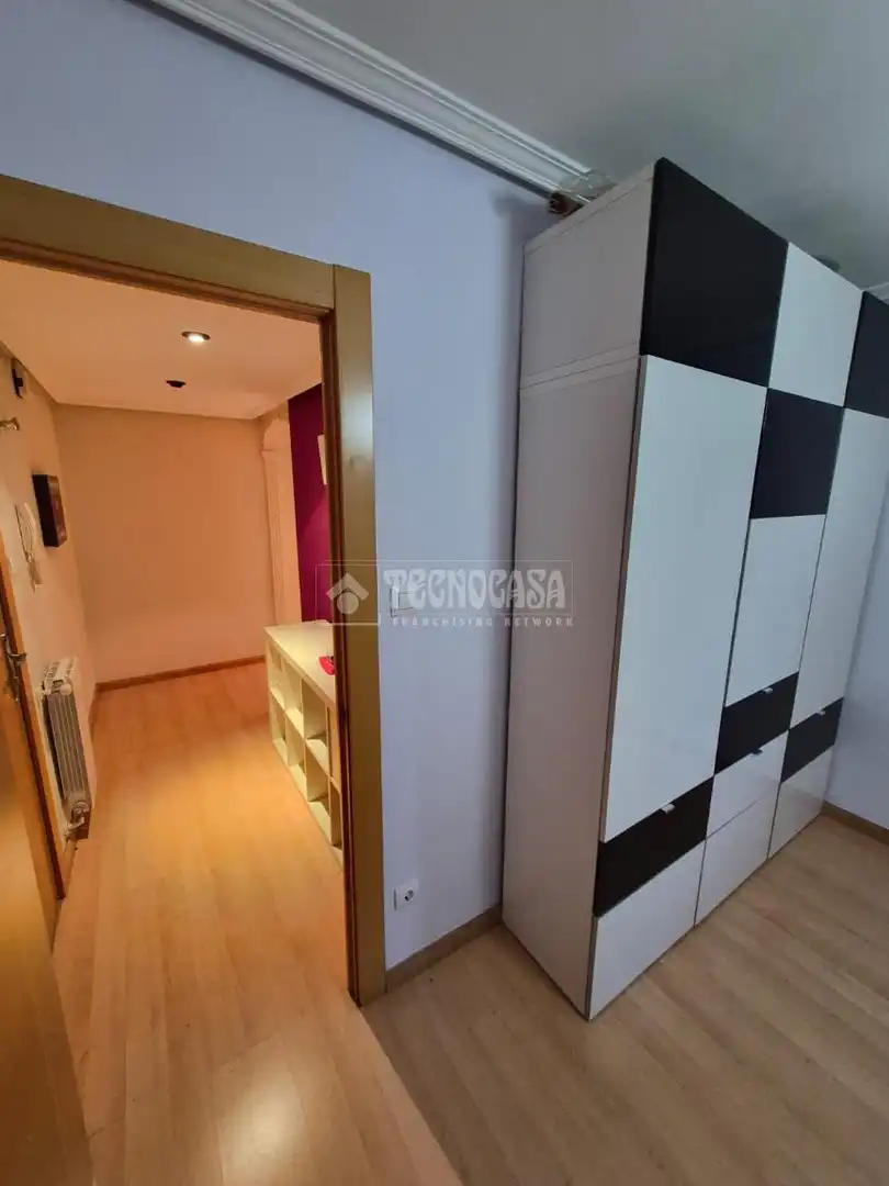 Habitación de Piso en venta en Zaragoza con Calefacción y Terraza