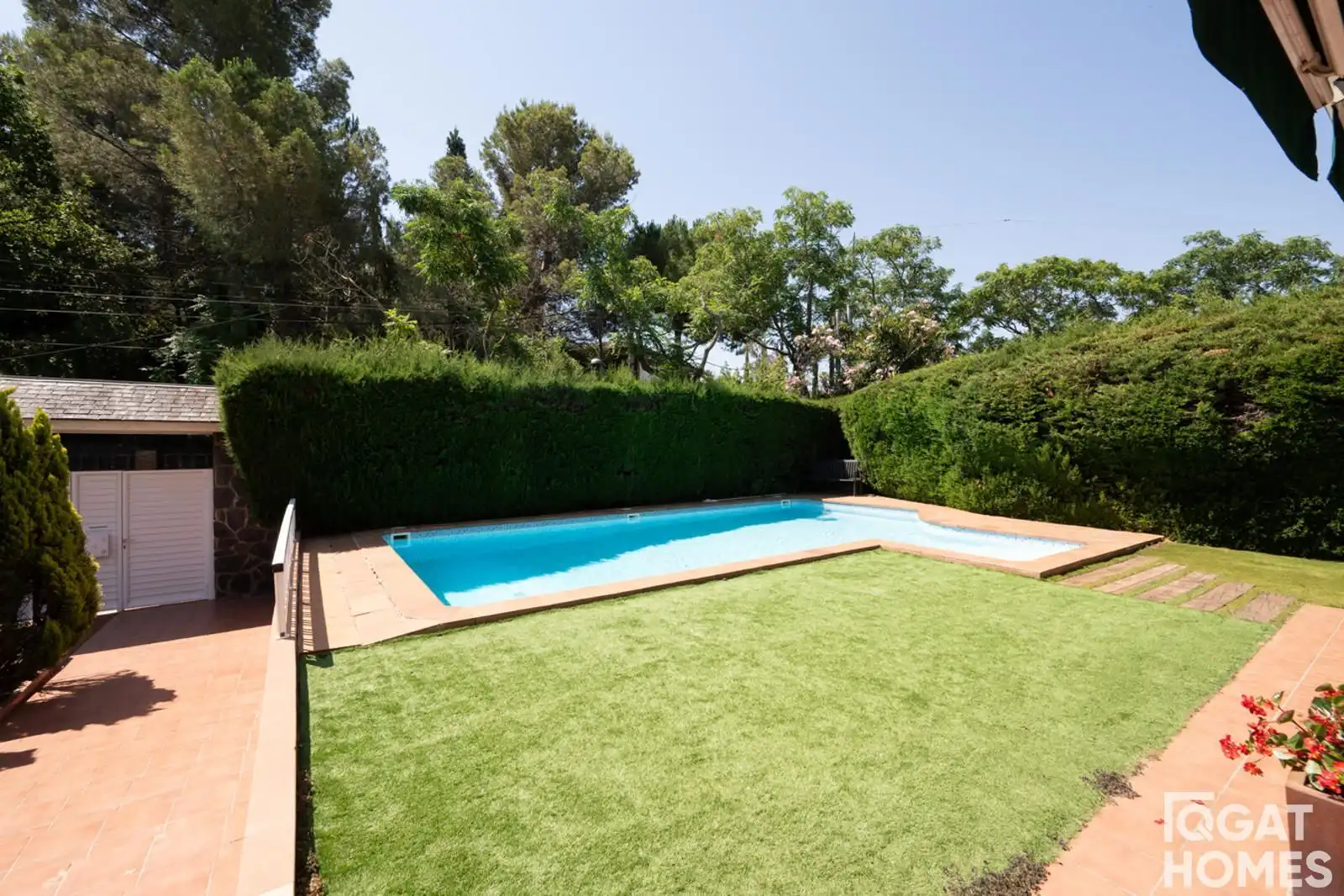 Piscina de Casa o xalet en venda en Sant Cugat del Vallès amb Aire condicionat, Calefacció i Jardí privat