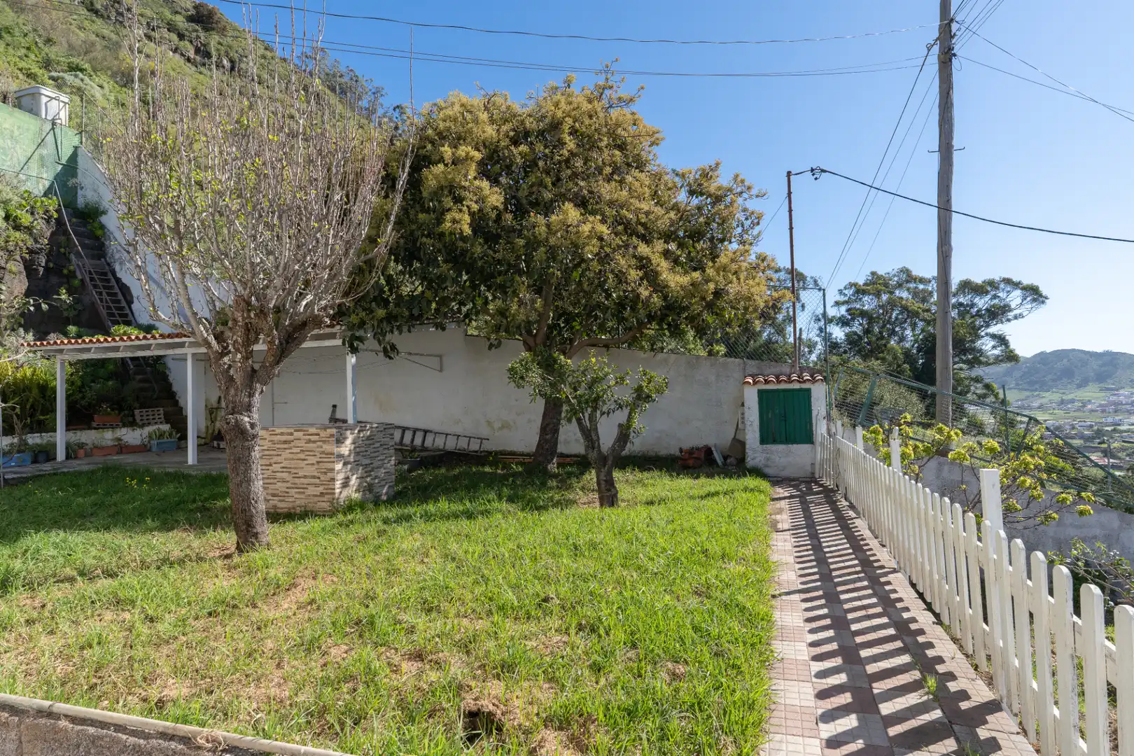 Vista exterior de Casa o xalet en venda en San Cristóbal de la Laguna amb Jardí privat i Terrassa