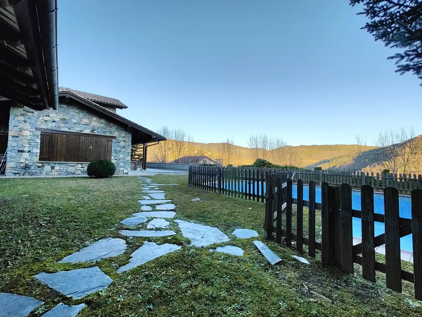 Garden of Houses for sale in Molló  with Heating, Private garden and Terrace