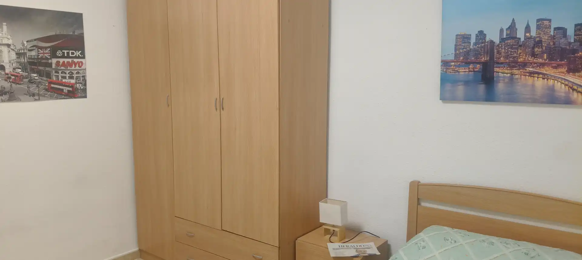 Habitación de Piso de alquiler en Zaragoza con Calefacción, Amueblado y Horno