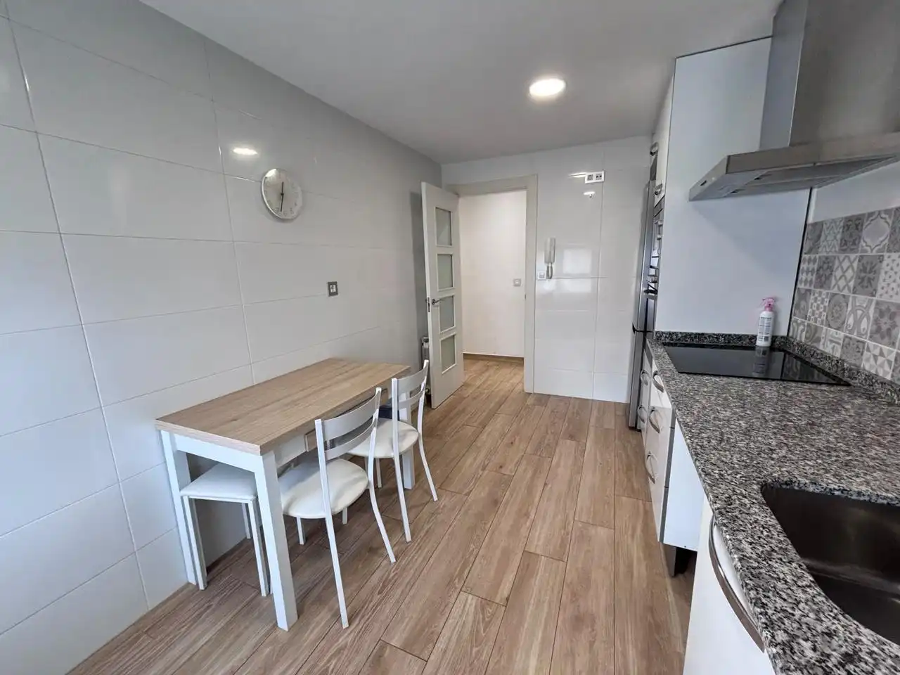 Küche von Wohnung zur Miete in Gijón  mit Heizung und Möbliert