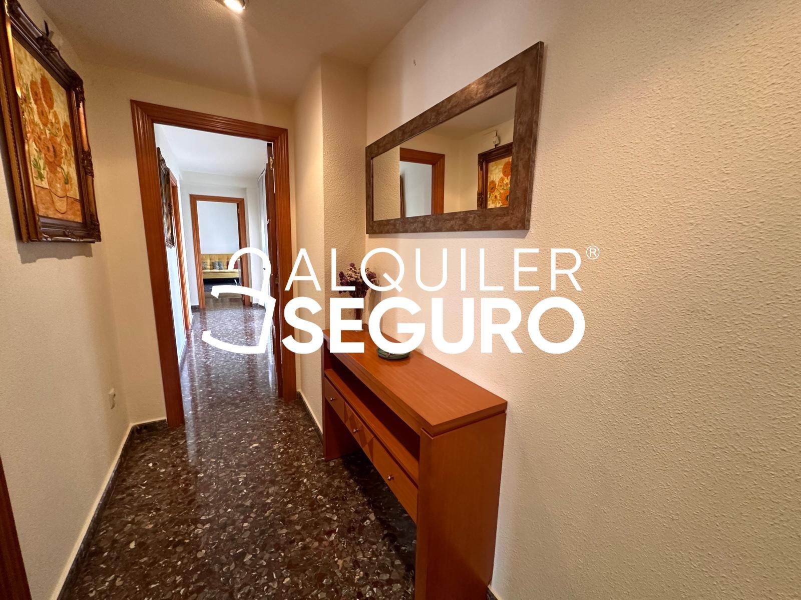 Pis de lloguer en  Valencia Capital amb Aire condicionat, Terrassa i Moblat