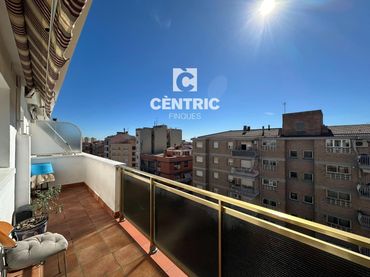 Ático con ascensor en venta en Nord-est