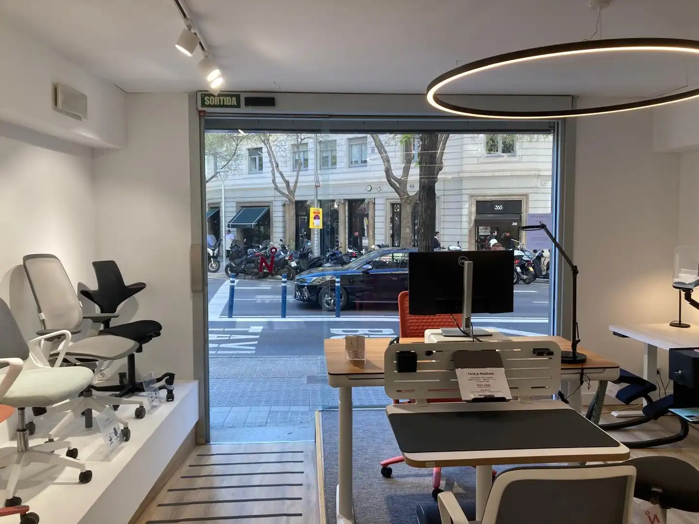 Local comercial en traspàs a GRACIA 69