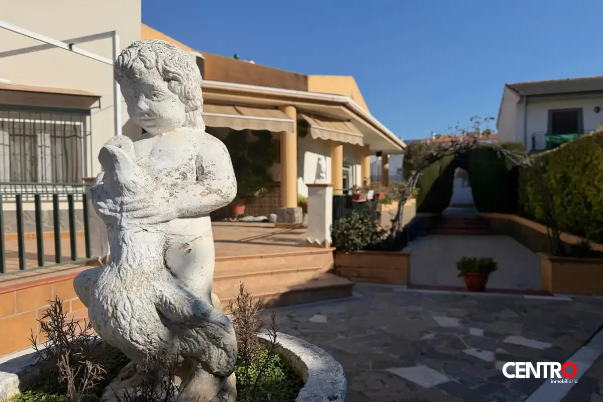 Jardí de Pis en venda en La Zubia amb Aire condicionat, Calefacció i Jardí privat