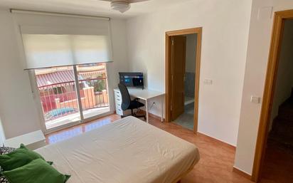 Dormitori de Casa adosada per a compartir en  Murcia Capital amb Aire condicionat, Calefacció i Terrassa