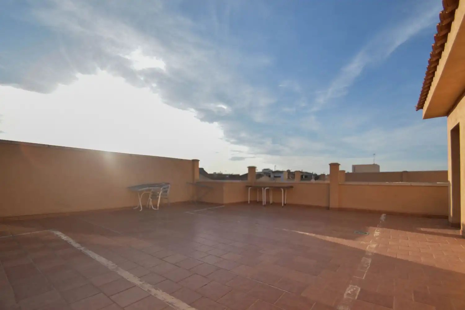 Terrasse von Wohnung zur Miete in Las Gabias mit Klimaanlage, Terrasse und Möbliert