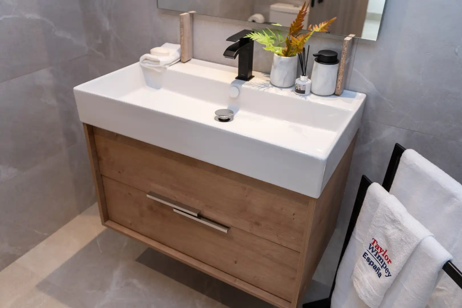 Apartamento con piscina en venta en Istán, imagen 16
