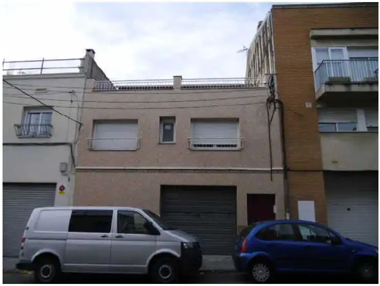 Vista exterior de Casa adosada en venda en Terrassa