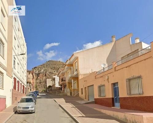 Vista exterior de Piso en venta en Lorca con Terraza y Balcón