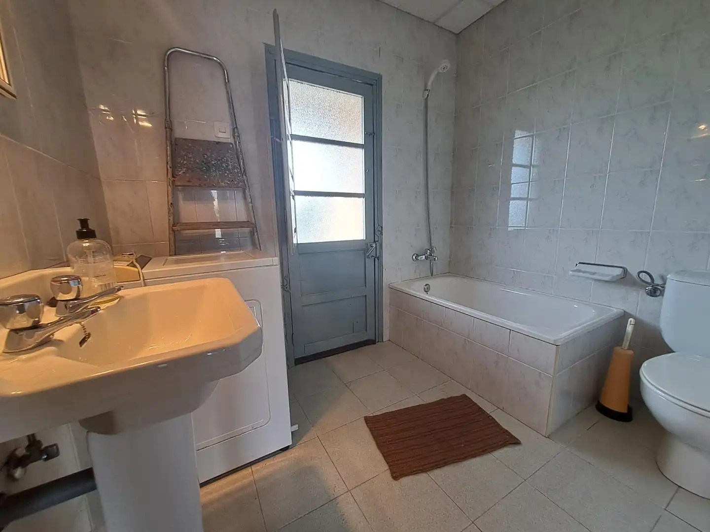 Baño de Finca rústica en venta en Siero con Calefacción, Jardín privado y Trastero
