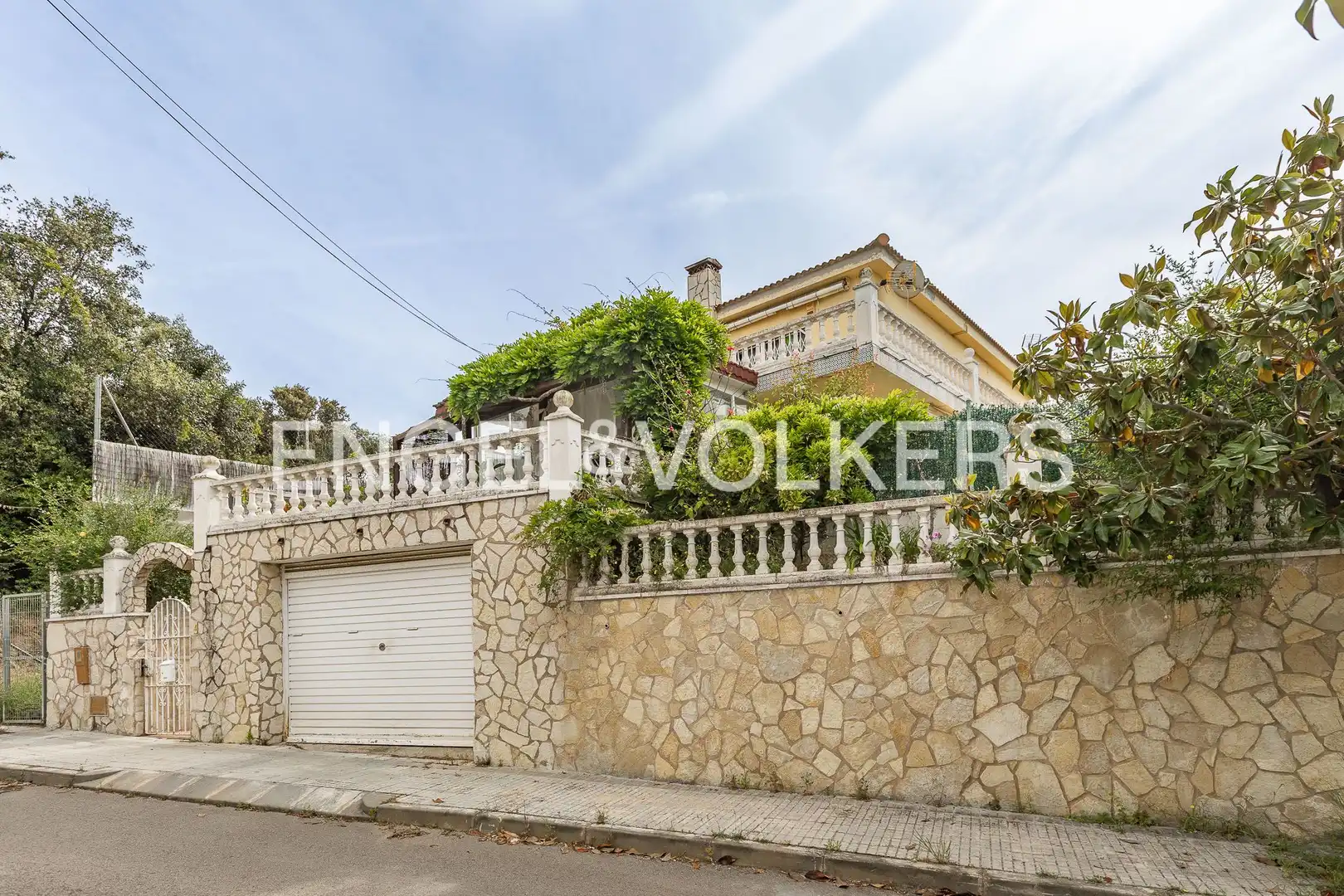 Exterior view of Houses for sale in Arenys de Mar  with Heating, Private garden and Terrace