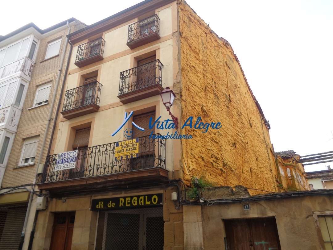 Vista exterior de Edificio en venta en Haro
