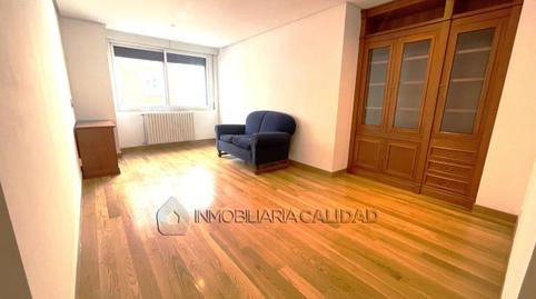Foto 2 de Piso en venta en Los Vadillos - R. Sanitaria - Pozanos, Burgos Capital