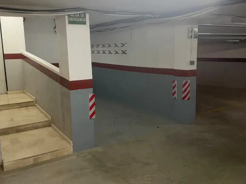 Parkplatz von Garage zum Verkauf in Beniparrell