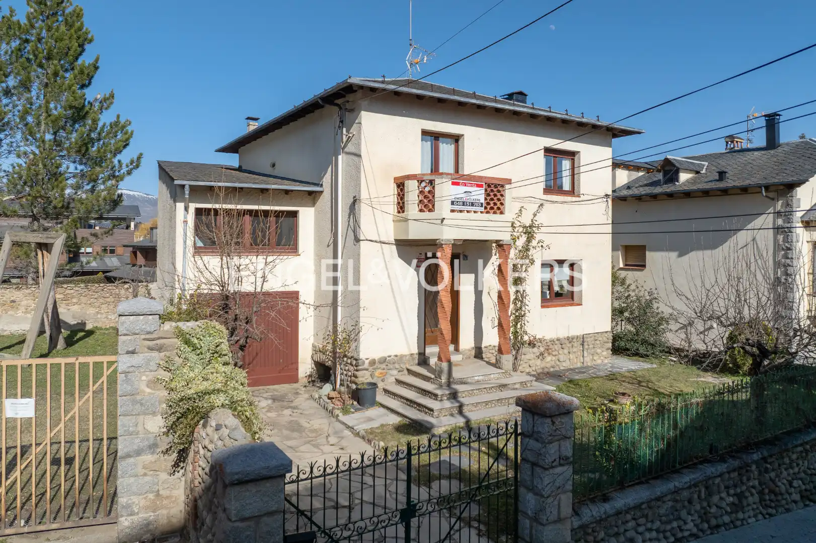 Casa con terrazza in vendita a Carrer Cadí 9, imagen 2
