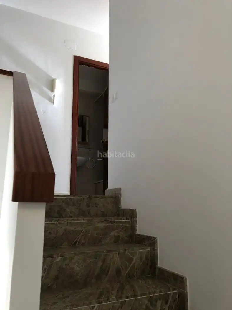 Adosado con piscina en venta en Carrer Islàndia 21, imagen 4