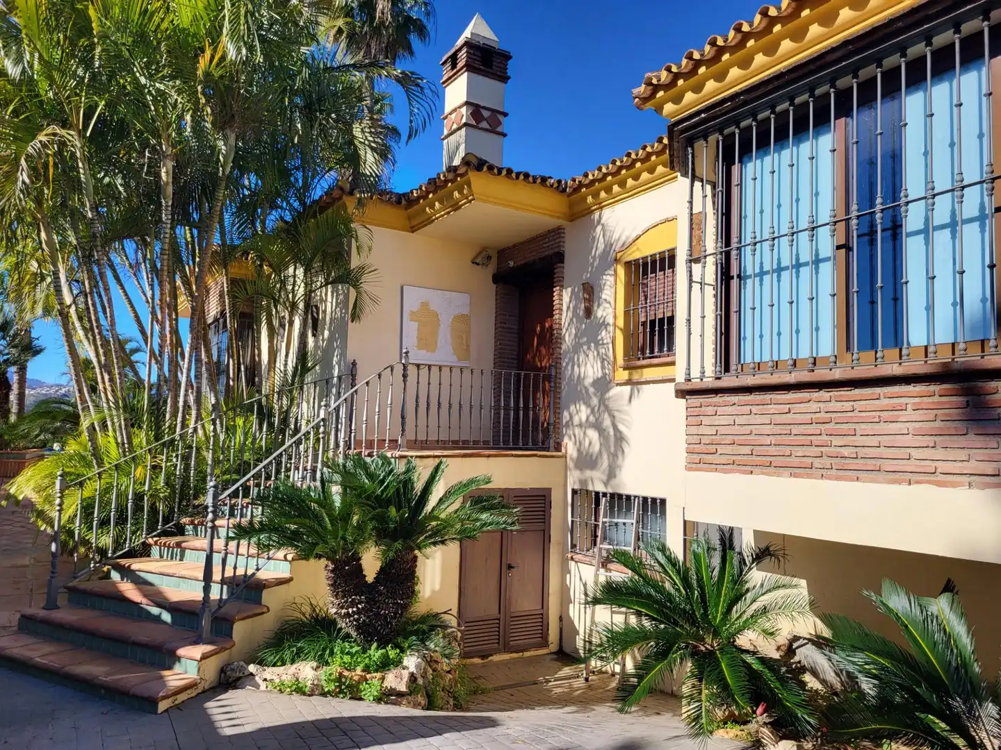 Vista exterior de Finca rústica en venda en Marbella amb Aire condicionat, Calefacció i Jardí privat