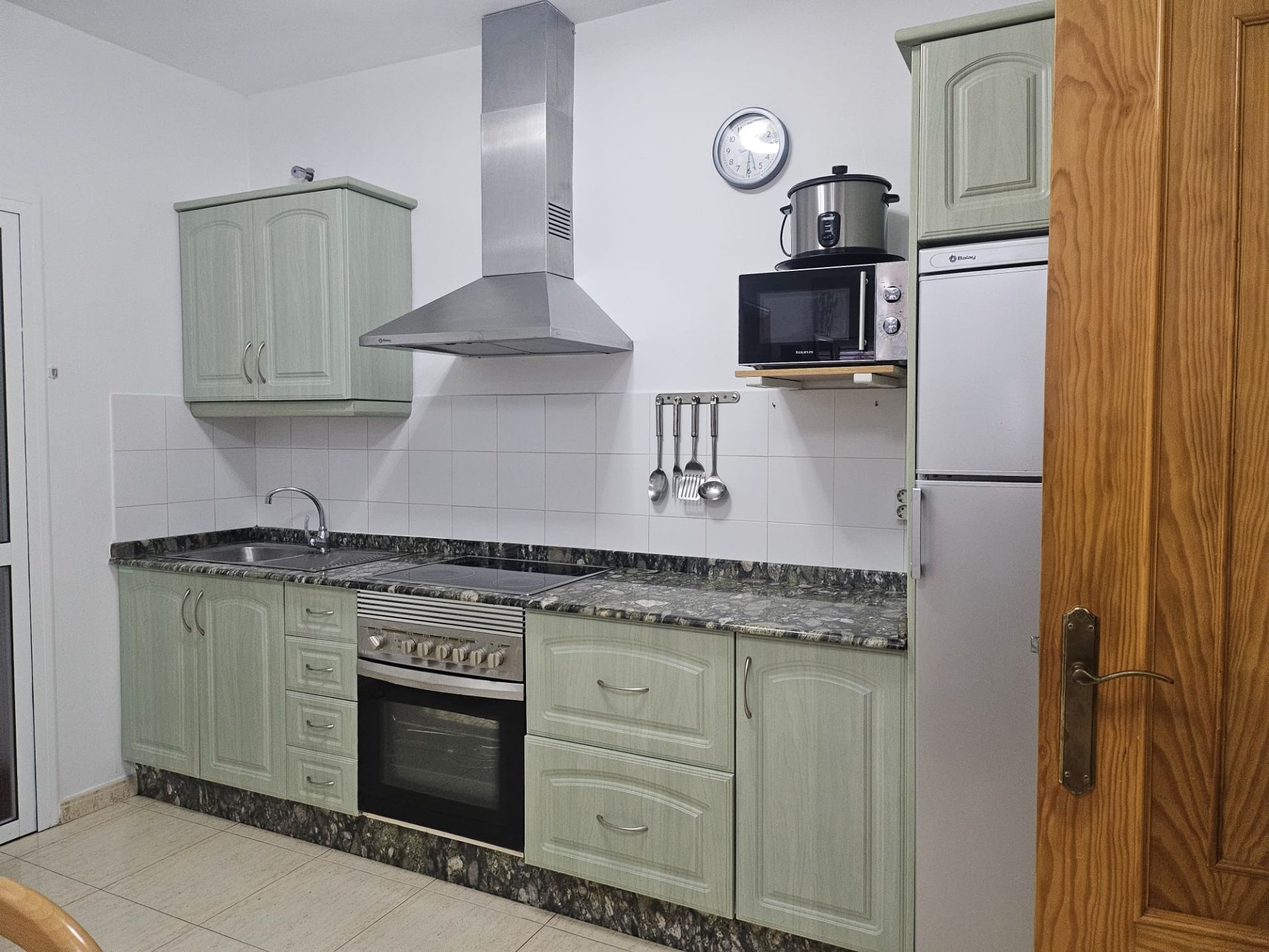 Kitchen of Flat for sale in Las Palmas de Gran Canaria  with Storage room