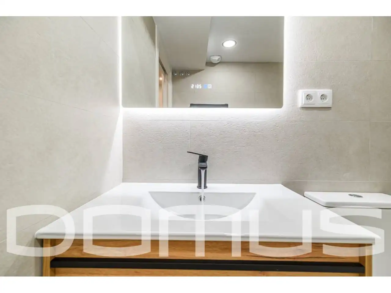 Bathroom of Flat for sale in Sant Boi de Llobregat  with Air Conditioner, Heating and Storage room