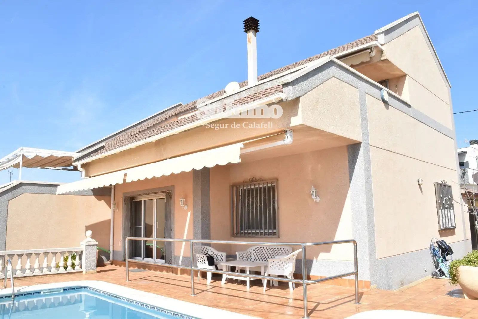 Detached house with pool for sale in altafulla