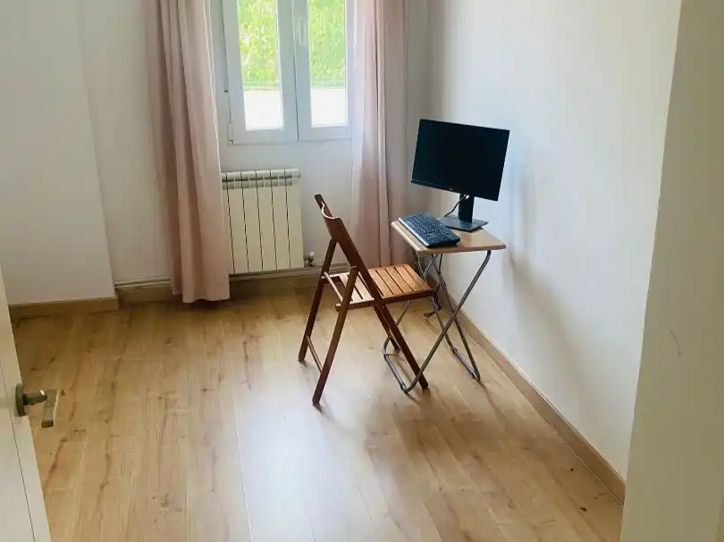 Flat for sale in Hermanos de Pablo 6, imagen 5