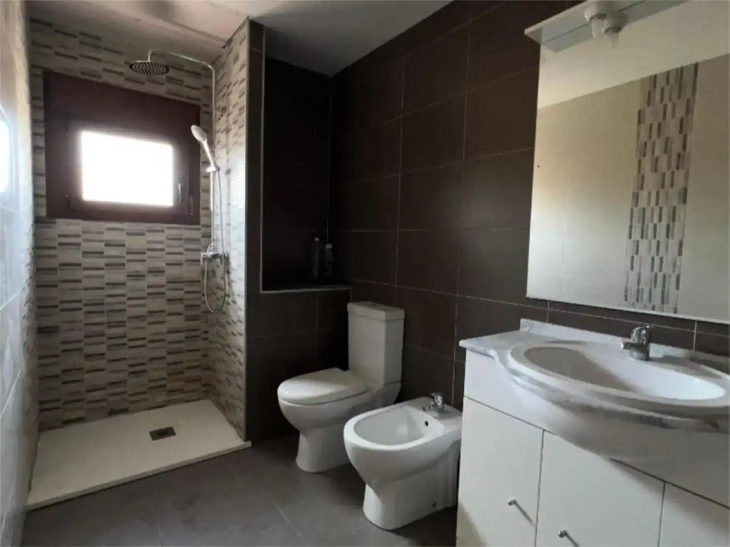 Bathroom of Houses for sale in Caminreal, Teruel