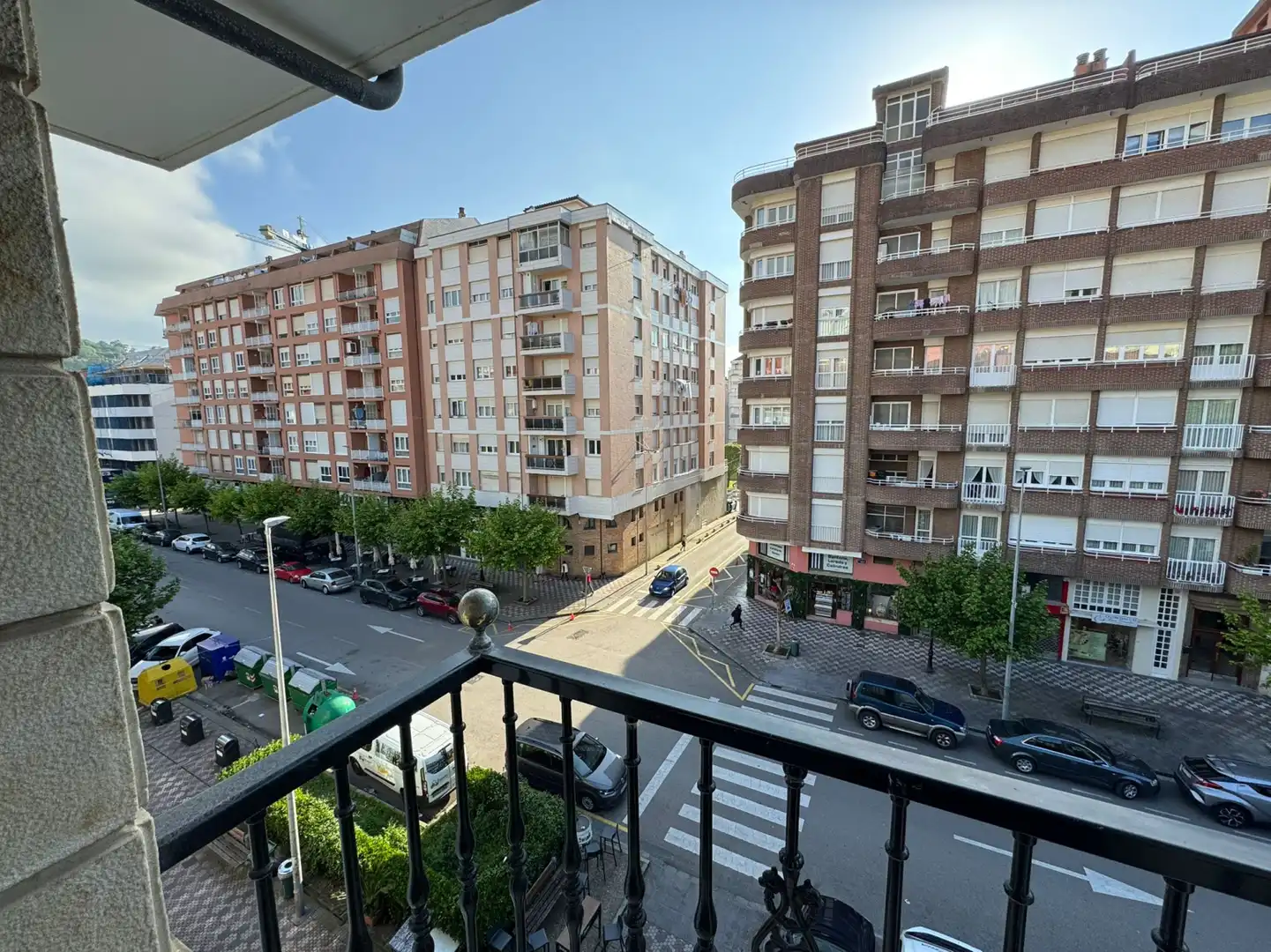 Vista exterior de Dúplex en venda en Laredo amb Calefacció i Balcó