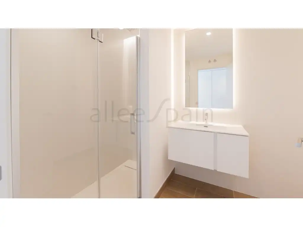 Bany de Casa o xalet en venda en Benalmádena amb Aire condicionat, Piscina i Piscina comunitària