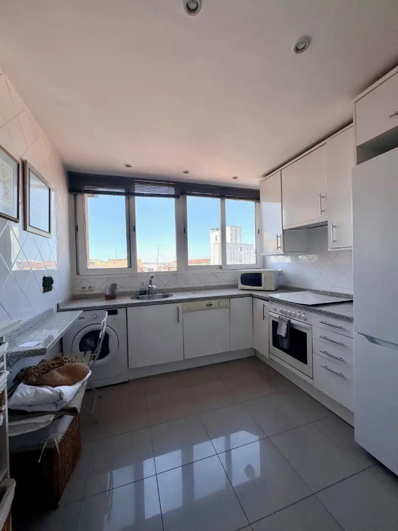 Cocina de Apartamento en venta en Cáceres con Aire acondicionado, Calefacción y Terraza