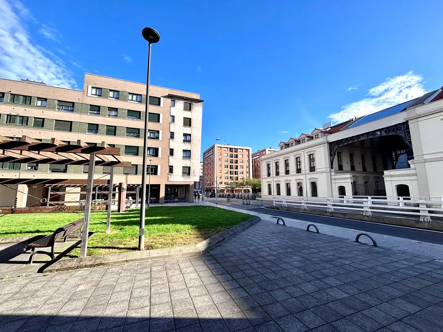 Vista exterior de Piso en venta en Gijón  con Calefacción, Parquet y Terraza