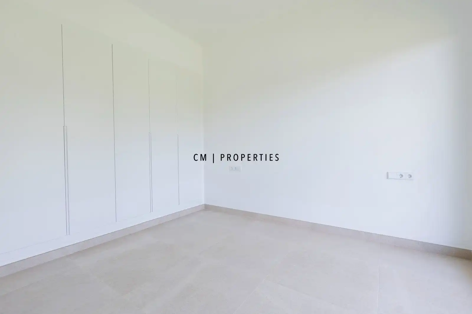 Habitación de Casa adosada en venta en Chiva con Aire acondicionado, Calefacción y Jardín privado