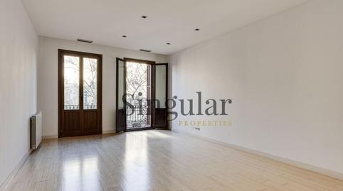 Foto 3 de Piso de alquiler en El Raval, Barcelona