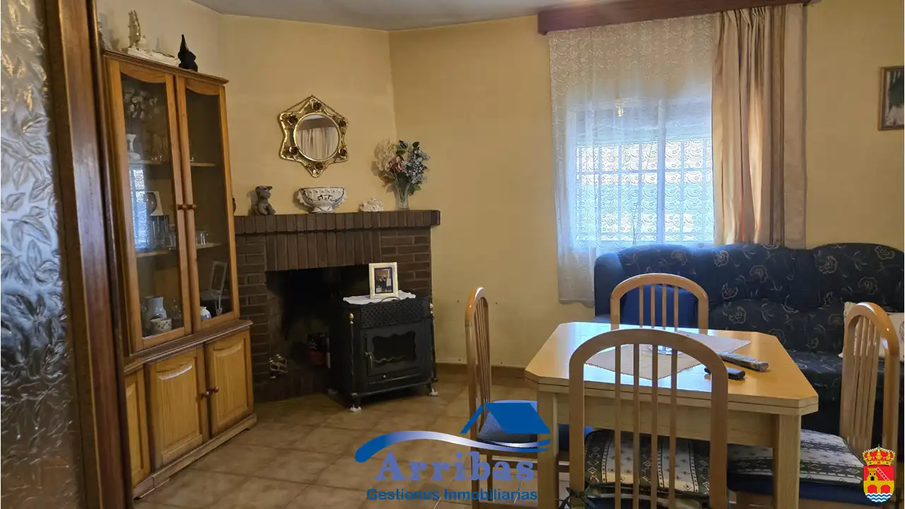 Comedor de Casa o chalet en venta en Escalona con Calefacción, Jardín privado y Terraza