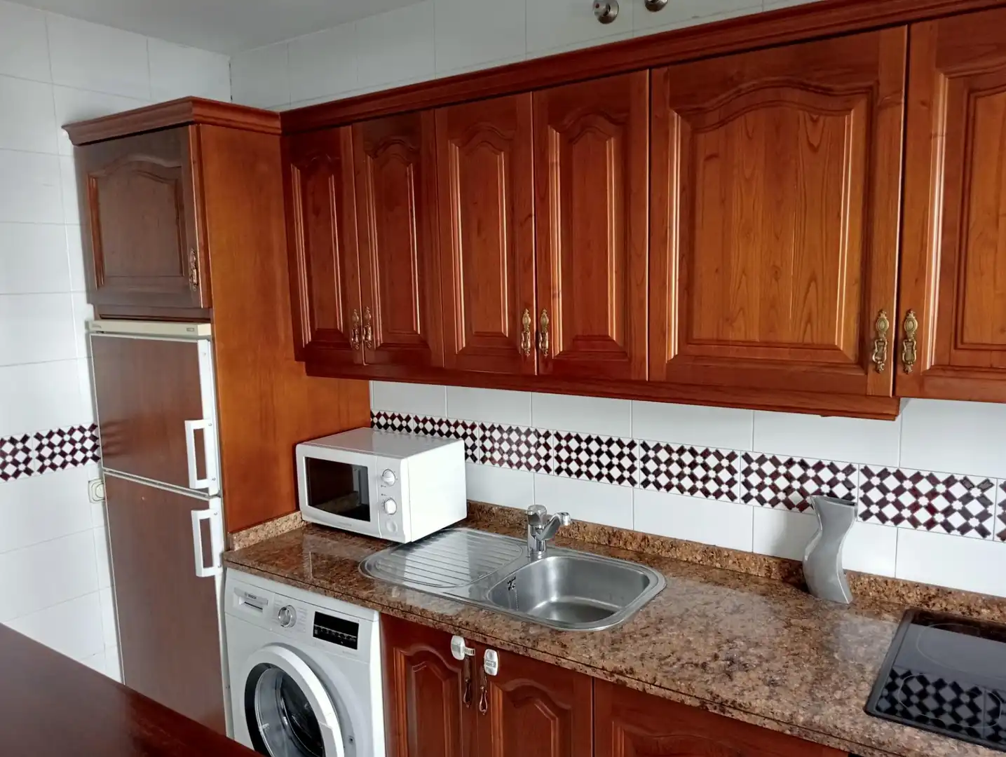 Cocina de Piso de alquiler en Sevilla con Aire acondicionado, Amueblado y Piscina comunitaria
