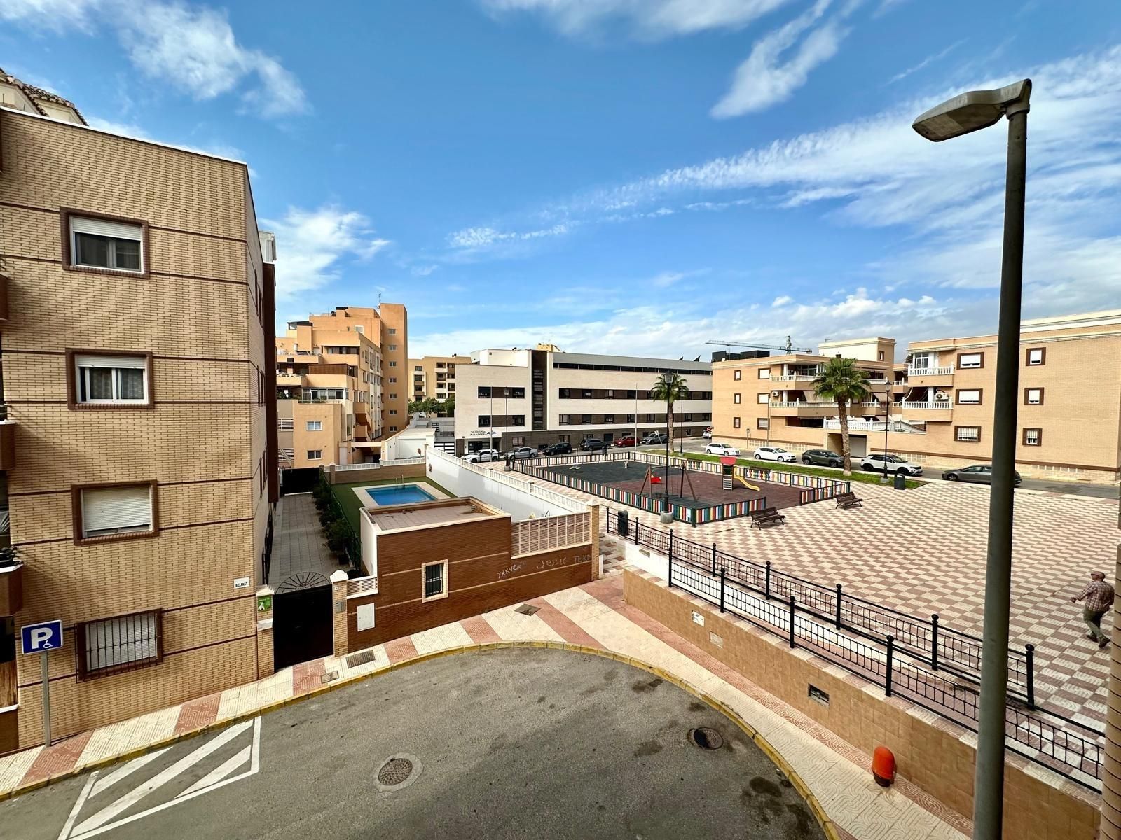 Flat to rent in Aguadulce Sur