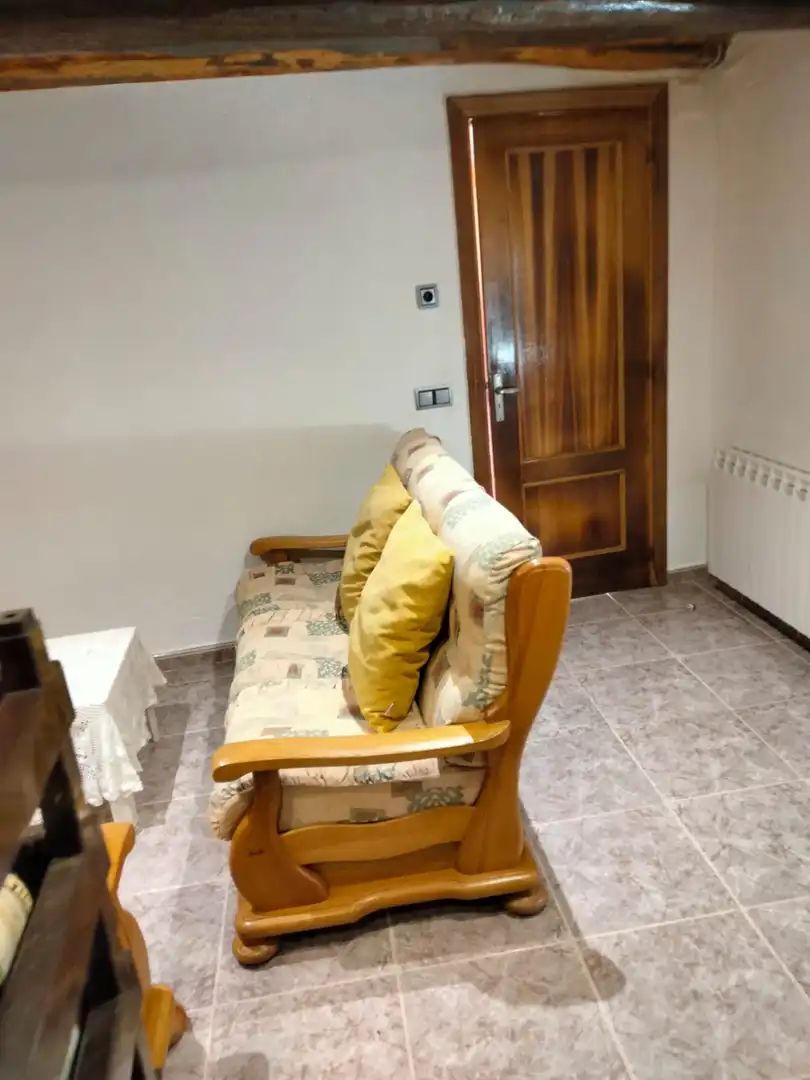 Dormitori de Casa o xalet en venda en Becerreá amb Moblat