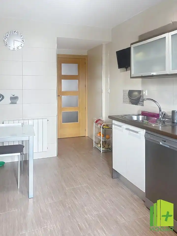 Cocina de Casa adosada en venta en Jaén con Aire acondicionado, Terraza y Balcón