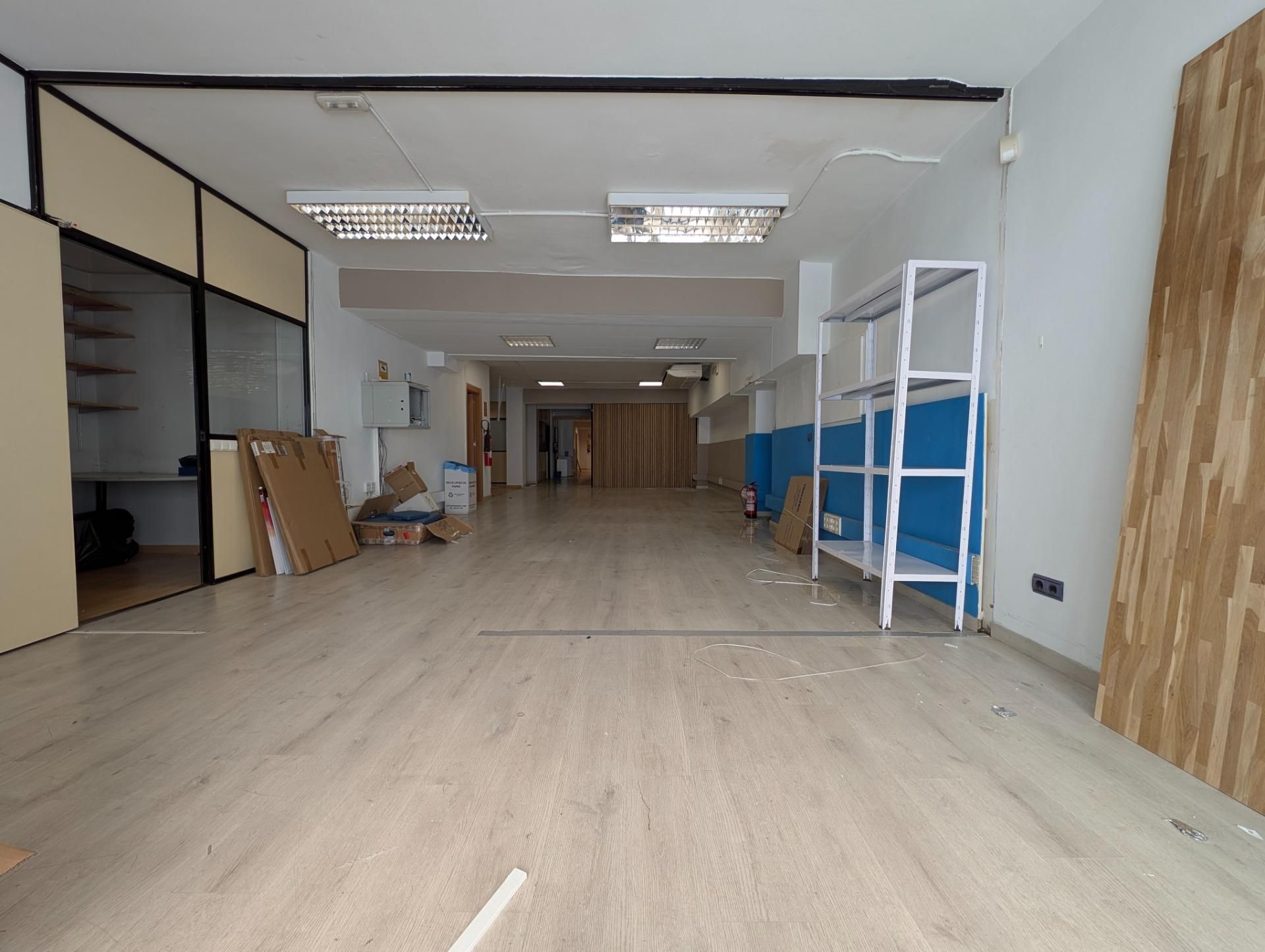 Premises for sale in  Barcelona Capital  with Air Conditioner