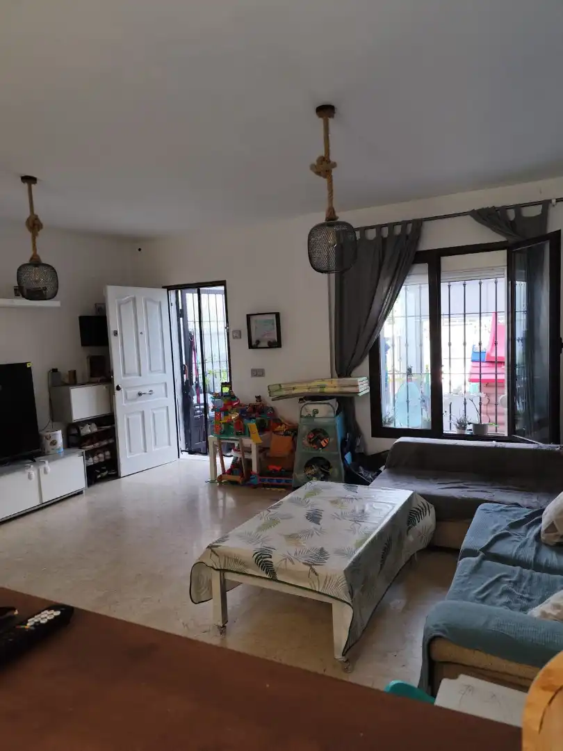 Terraced house for sale in Plaza de A.Galiano 3, imagen 2