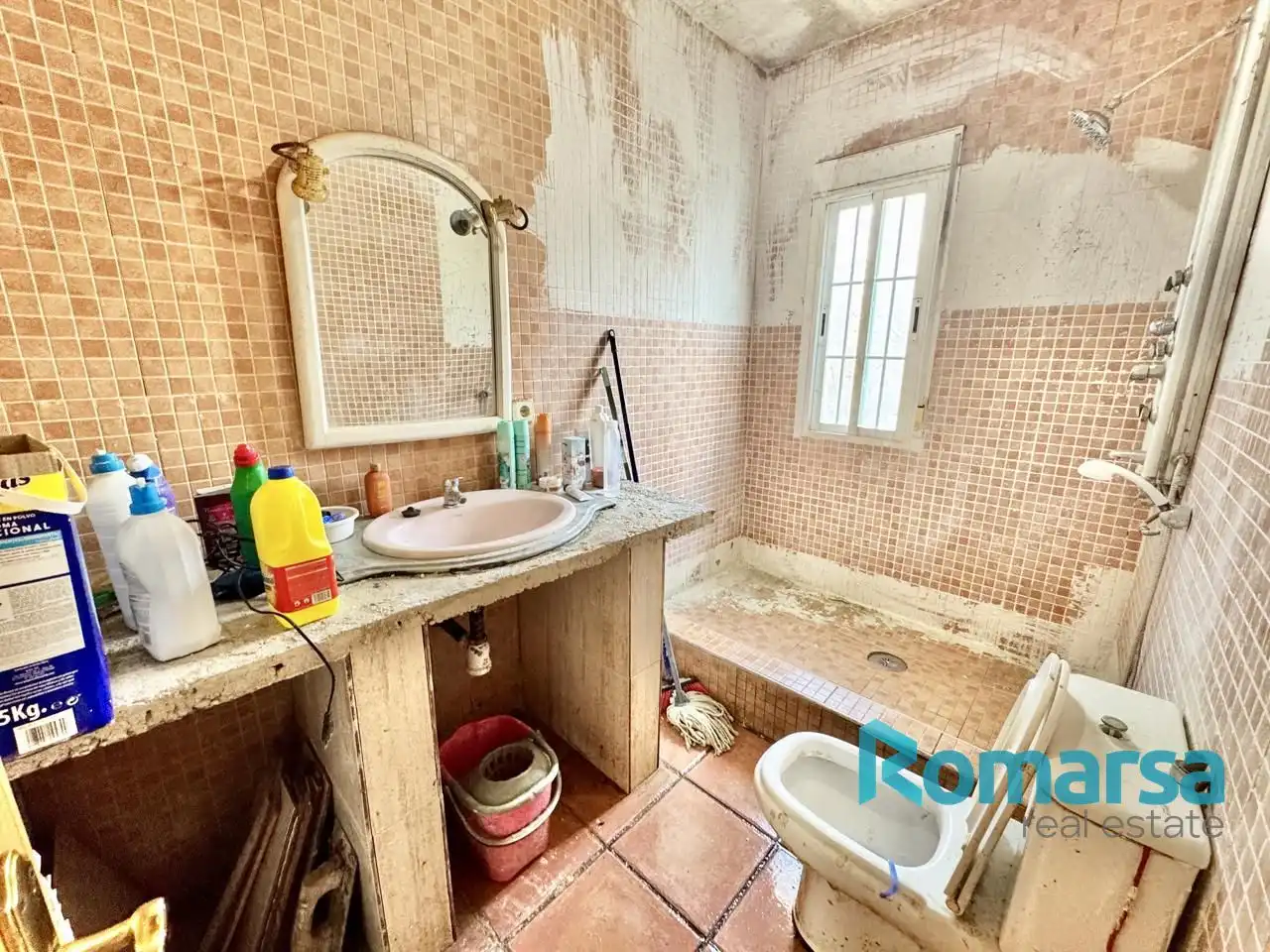 Baño de Casa o chalet en venta en Navahondilla con Calefacción, Jardín privado y Trastero