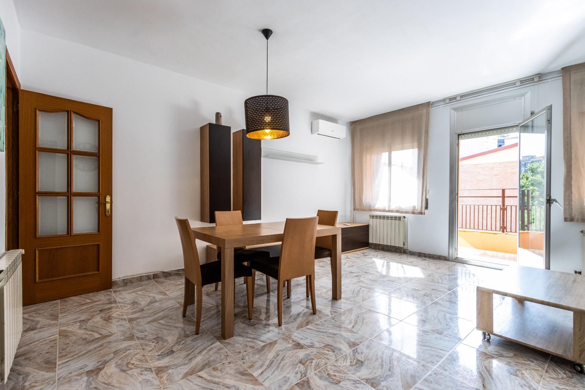 Dining room of Flat for sale in Sabadell  with Air Conditioner, Heating and Storage room